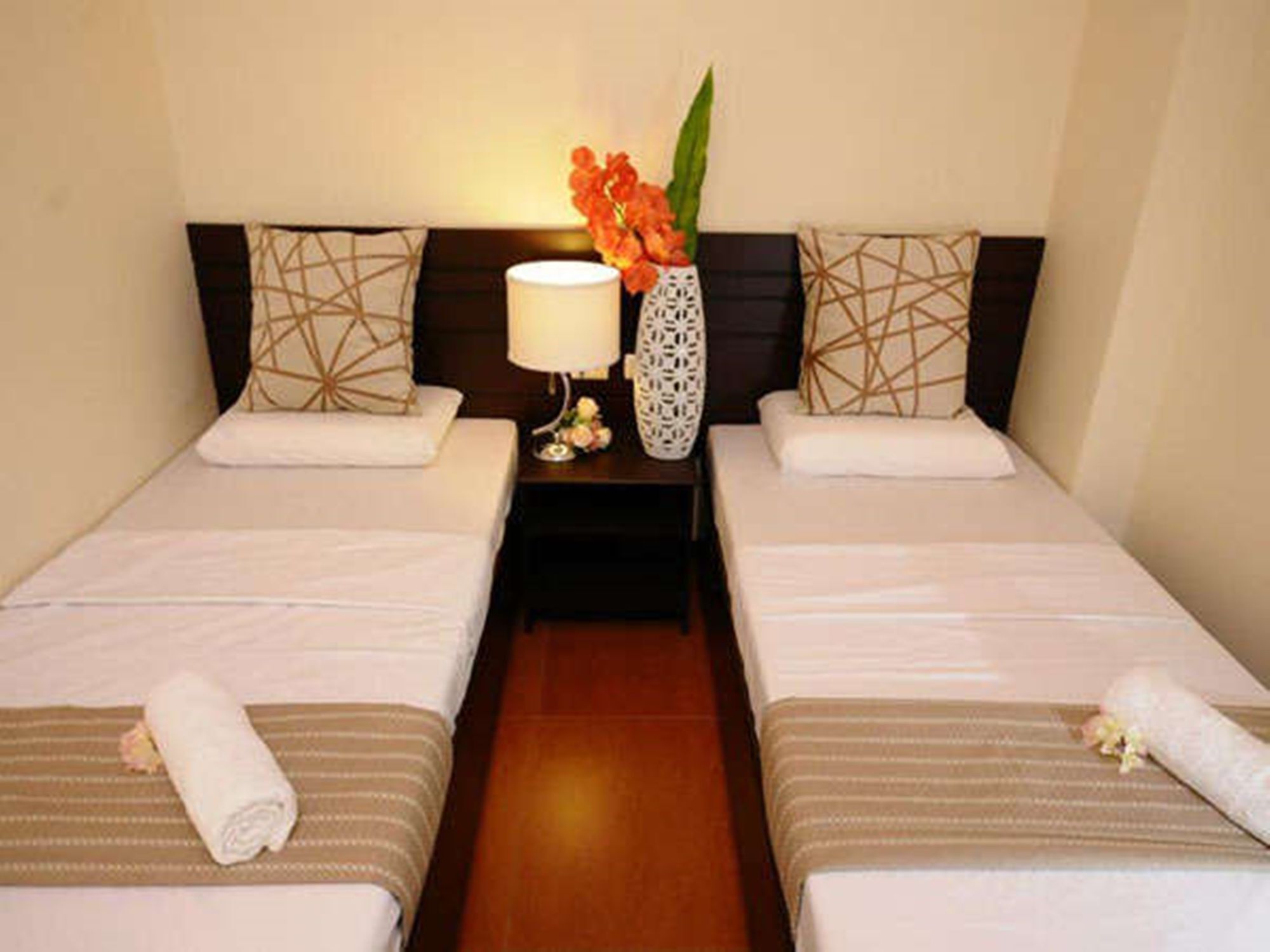 Reddoorz Near Victoria Mall Davao City Exterior foto