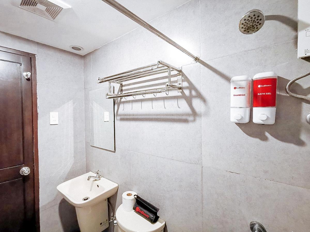 Reddoorz Near Victoria Mall Davao City Exterior foto