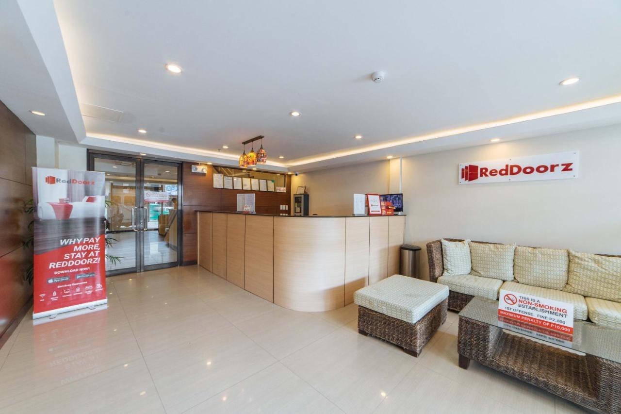 Reddoorz Near Victoria Mall Davao City Exterior foto